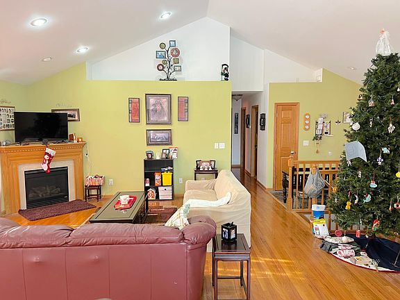 5th image of 1285 Jadden Ln SE