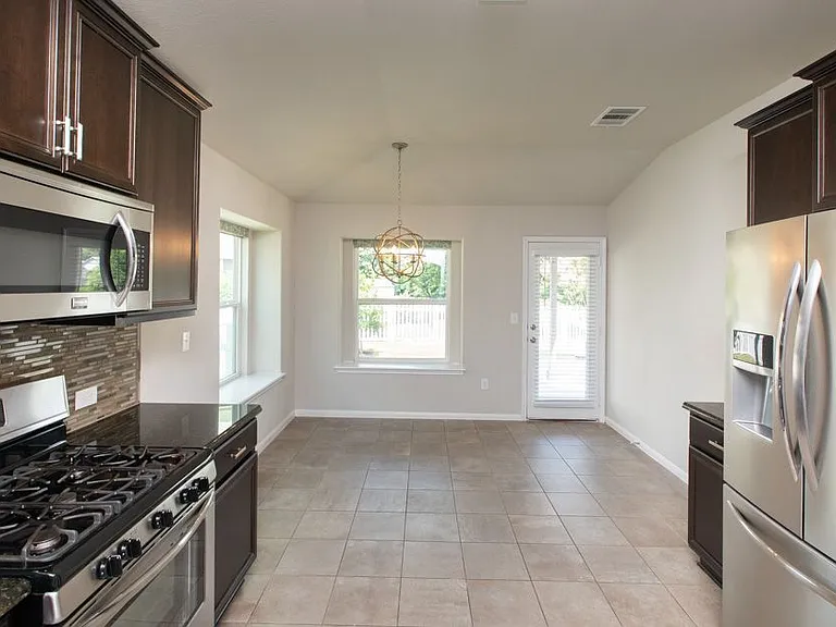 750 Tumlinson Fort Way — Photo 38