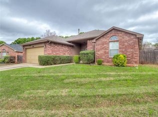 17328 Cedarwood Dr, Edmond, OK 73012