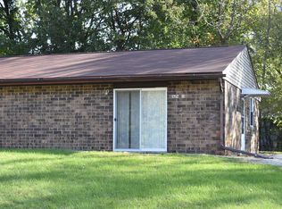 1712 N Gentry Ln, West Peoria, IL 61604