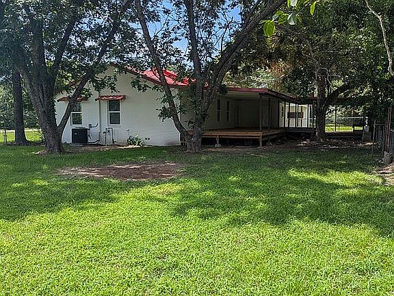 5th image of 111 Walker Dr