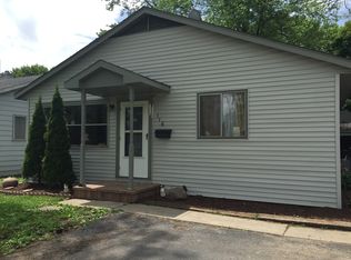 116 S Lake St, Mundelein, IL