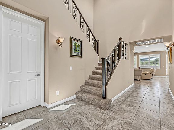 4th image of 2359 E Lindrick Dr