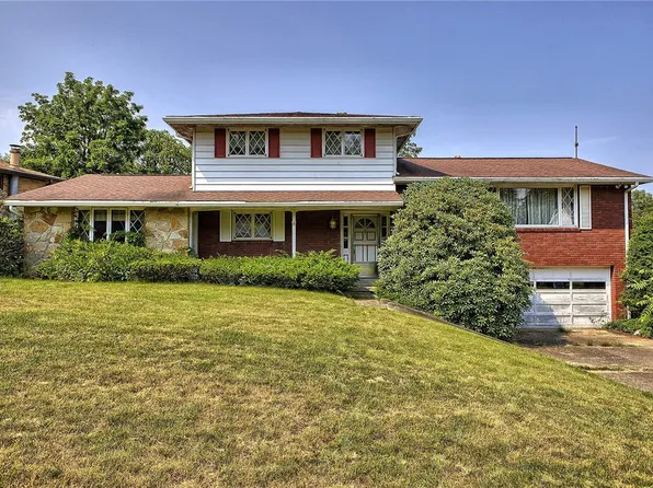 138 N Stotler Dr, Delmont, PA 15626