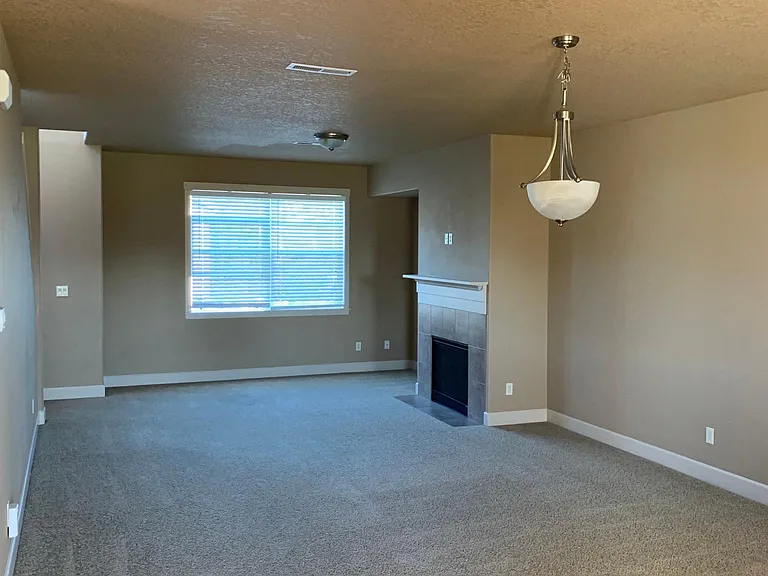 Quaking Aspen Ave — Photo 5
