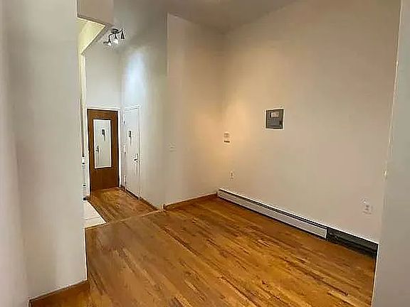 3rd image of 161 Rivington St APT C