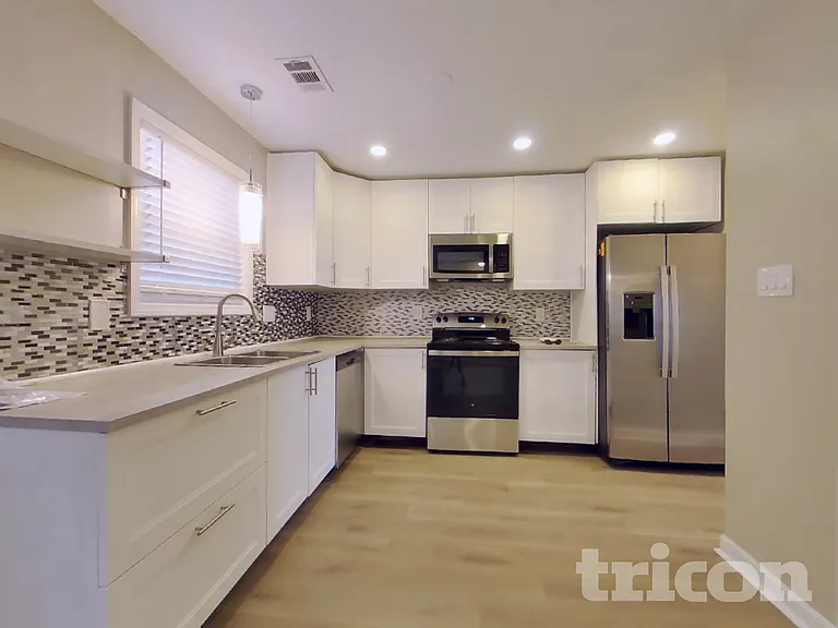 47 Rosemont Ct — Photo 5