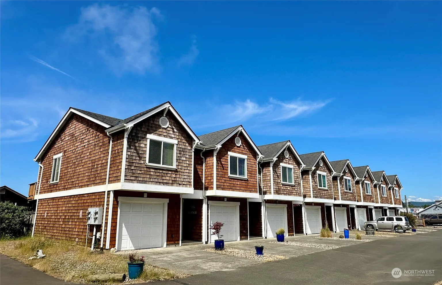 201 S OCEAN BEACH Boulevard #8 photo 1