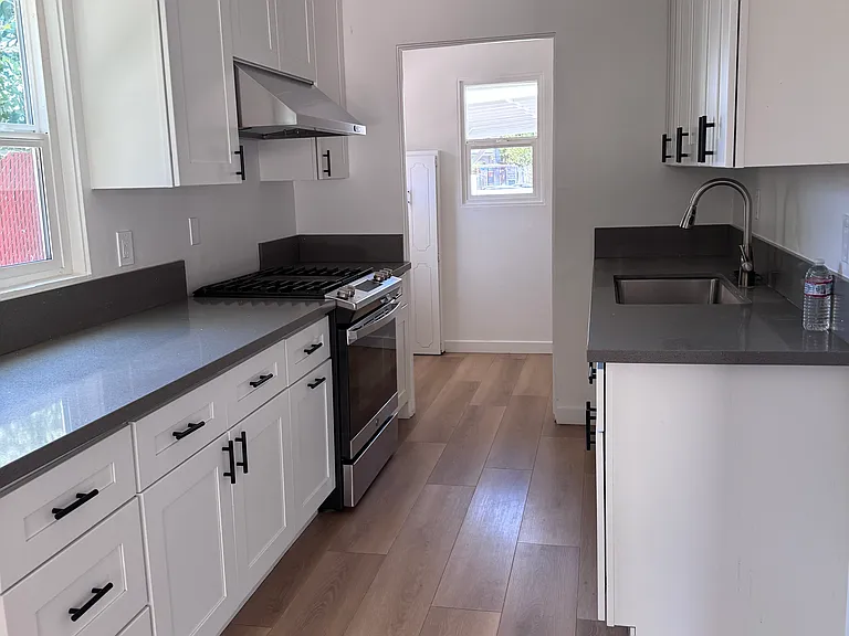 17738 Lanark St — Photo 15