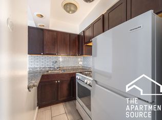 6830 N Sheridan Rd APT 354, Chicago, IL 60626
