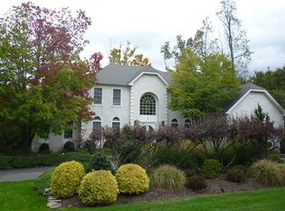 5 Knoll Top Ct, Denville, NJ