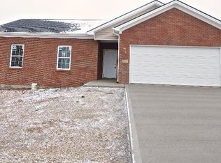 609 Sauders Springs Way, Lexington, KY 40511