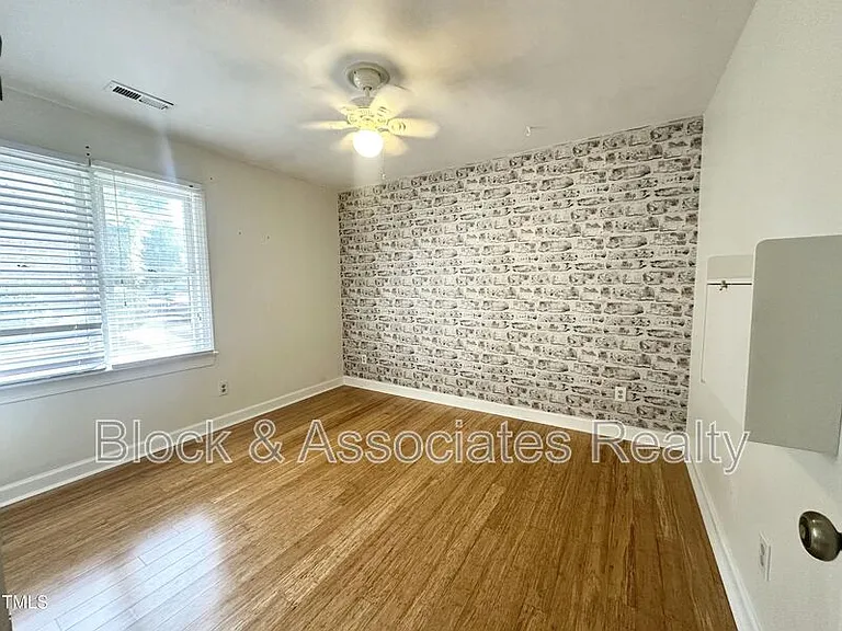 200 W Woodcroft Pkwy #57A — Photo 13
