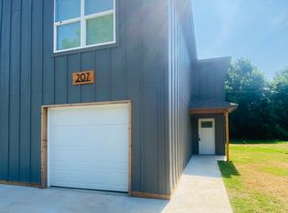 207 S Fairland Ave #207, Coweta, OK 74429