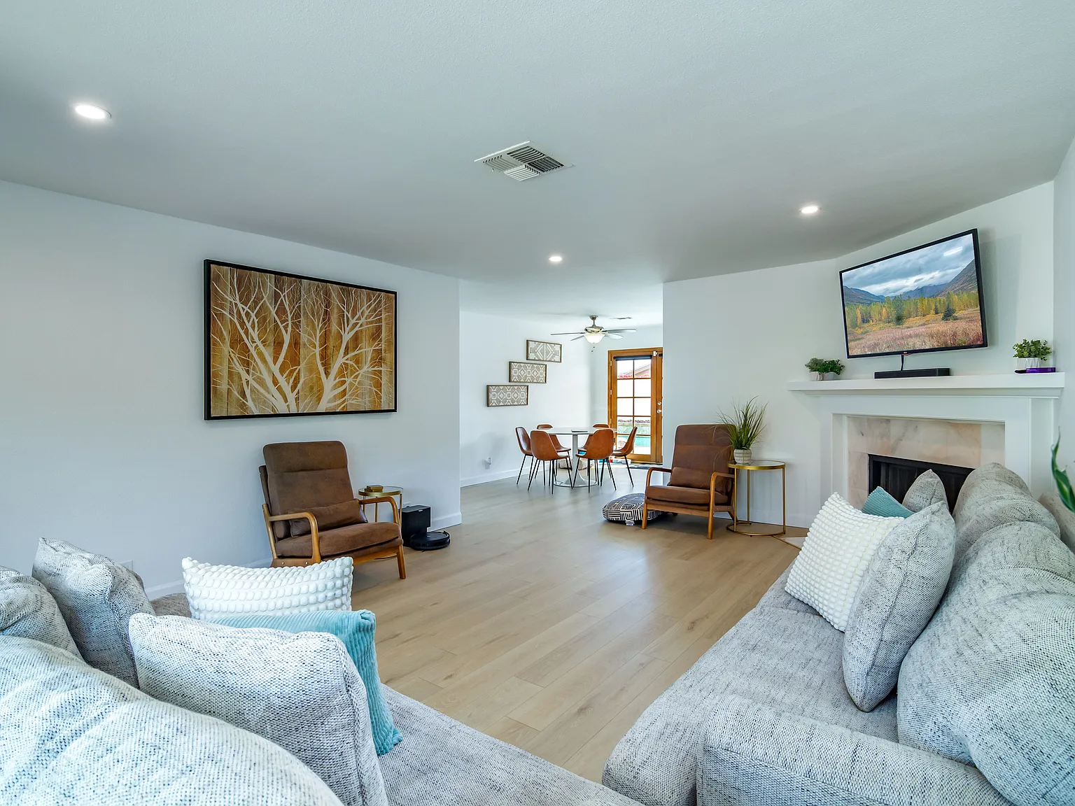 54200 Avenida Madero — Photo 3