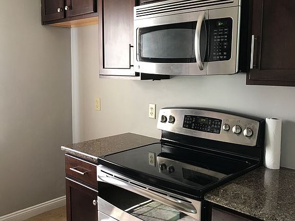 2nd image of 1759 Emory Cir S