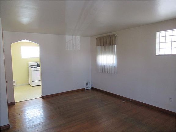 2nd image of 128 River View Blvd