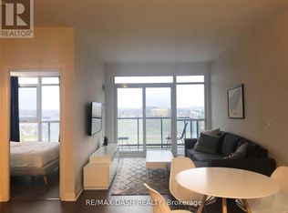 55 Oneida Cres #711, Richmond Hill, ON L4B 0E8