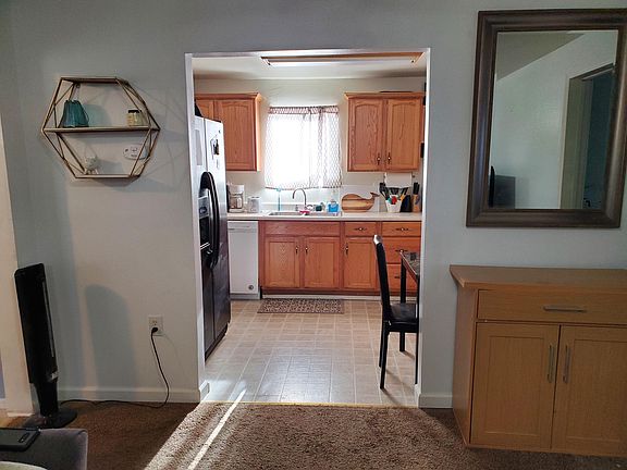 5th image of 3912 La Mesa Ave