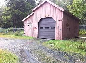 5th image of 204 Trouble St