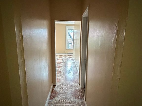 4th image of 316 5th St APT 2