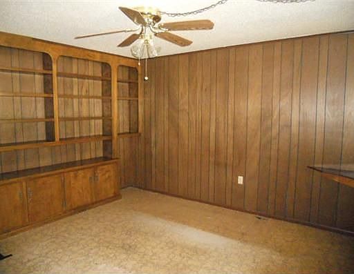 2nd image of 2705 Jimmie Dean Dr