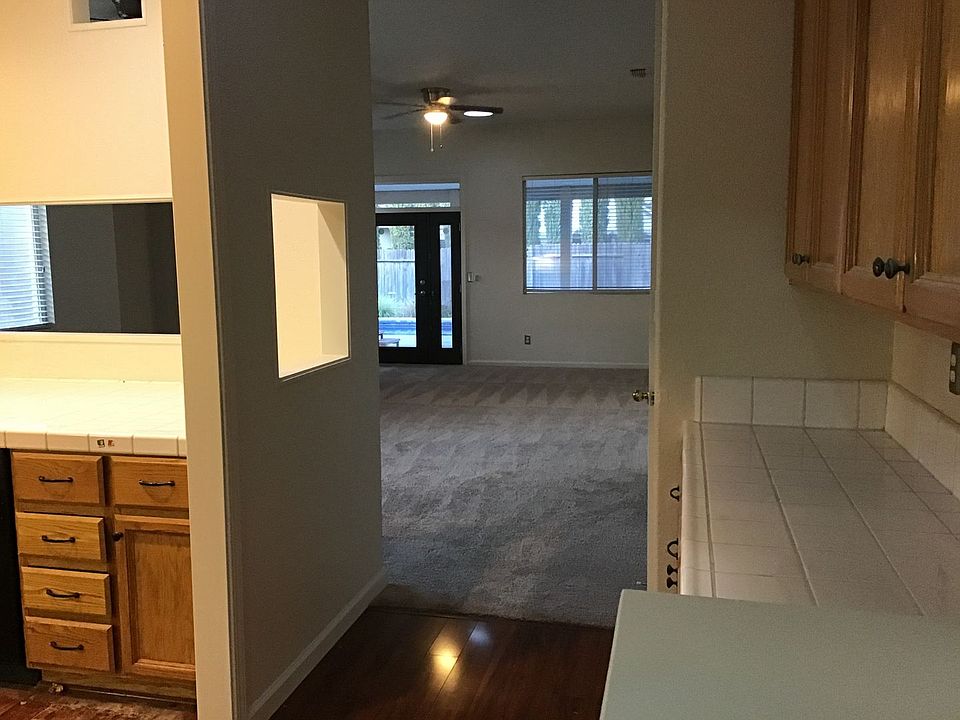1st image of 1713 San Antonio Ln