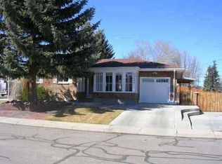 2626 Jackson St, Cheyenne, WY 82009