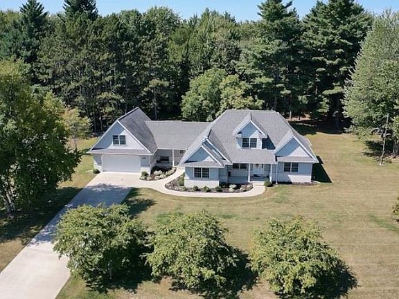 3rd image of 5605 N Shore Rd