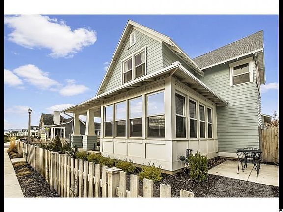 3rd image of 4652 W Bywater Ln