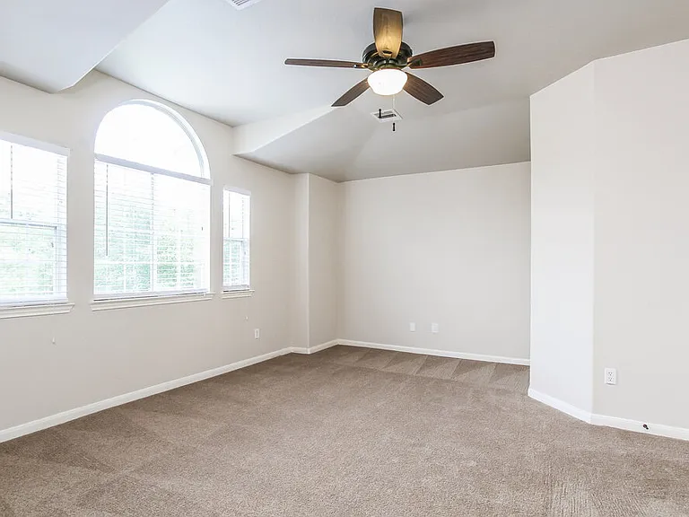 14819 Olde Manor Ln — Photo 12
