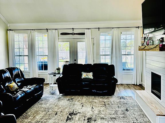 4th image of 4308 Captain Kidd Way