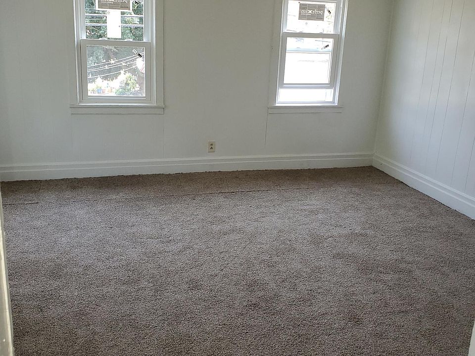 2nd image of 351 Bluebell Rd #B