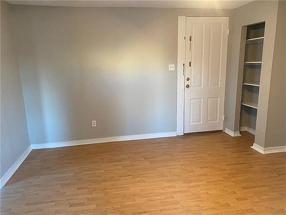 5th image of 3508 Cleveland Ave