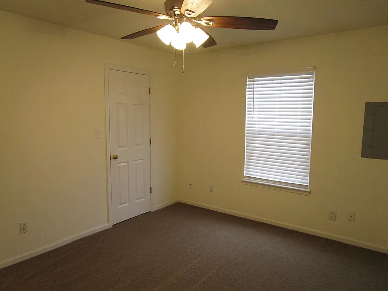 3509-3511 La Mesa Dr. — Photo 12