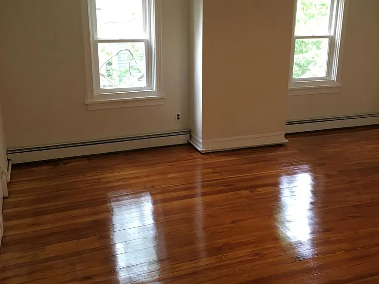 109 Grayling Ave #3 — Photo 5