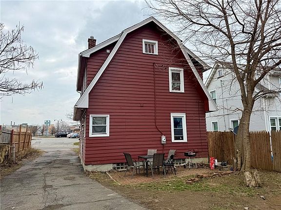 4th image of 16 Devitt Rd