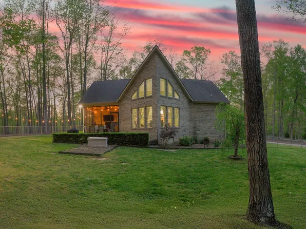 750 Davis Spring Rd, Tullahoma, TN 37388