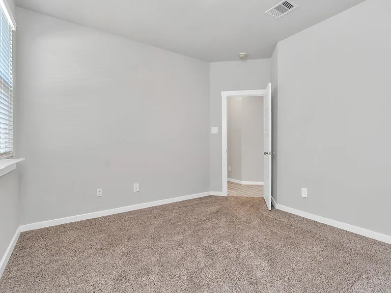 3020 Gunnersbury Dr — Photo 23