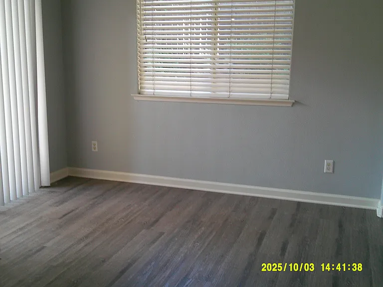 2108 E Muir Field Dr — Photo 5