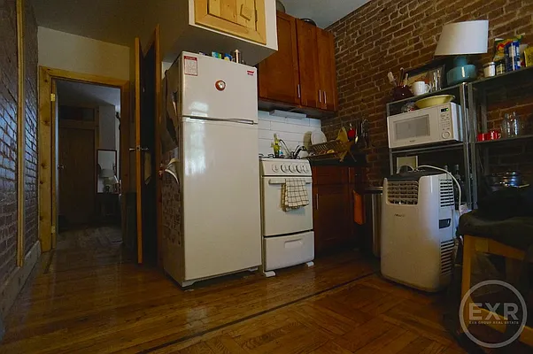 Rented by EXR | media 20