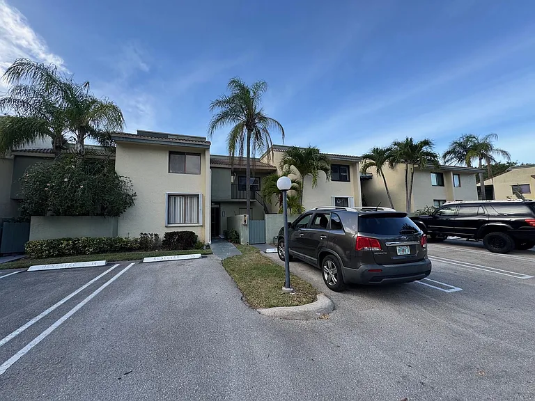 9552 SW 1st Ct #3-F — Photo 21