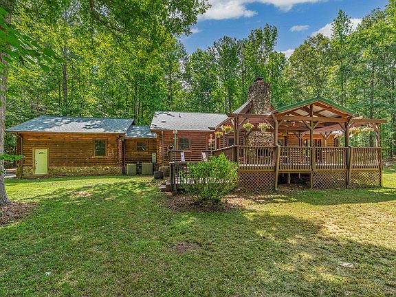 3rd image of 2771 Abercrombie Rd