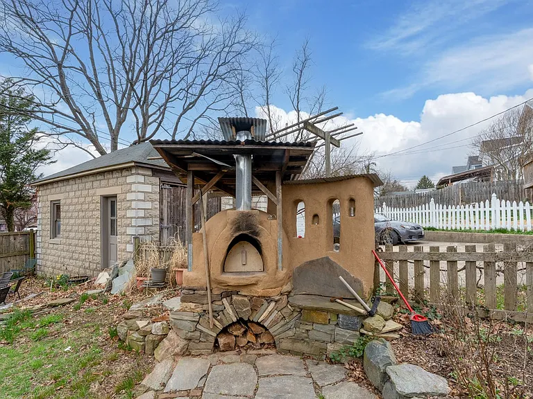2911 Shirey Ave — Photo 38