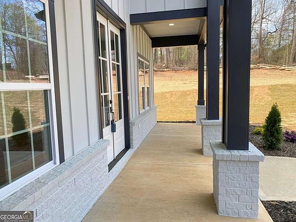 5th image of 3210 Centerville Rosebud Rd