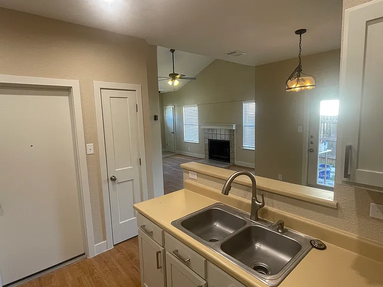 12238 Stoney Spur #12240 — Photo 9