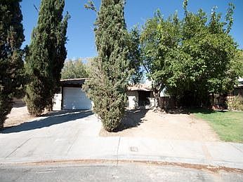 2nd image of 404 Grass Ct