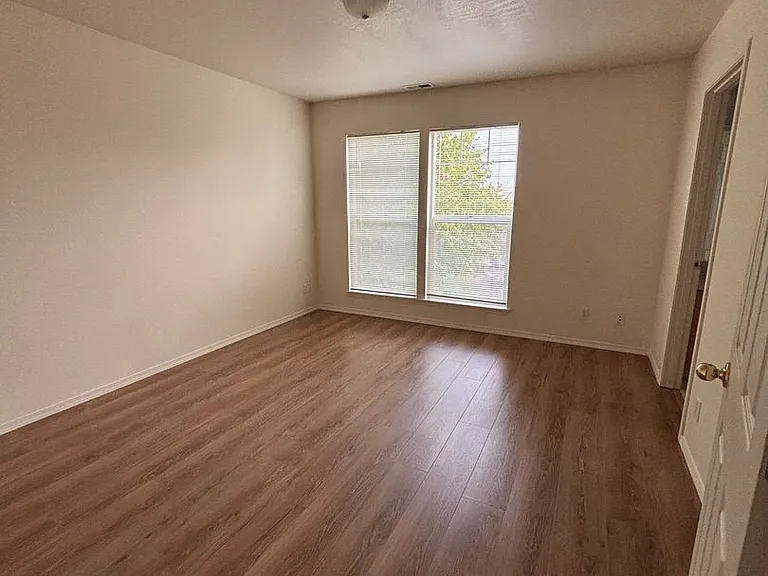 3157 29th Ct SE — Photo 21