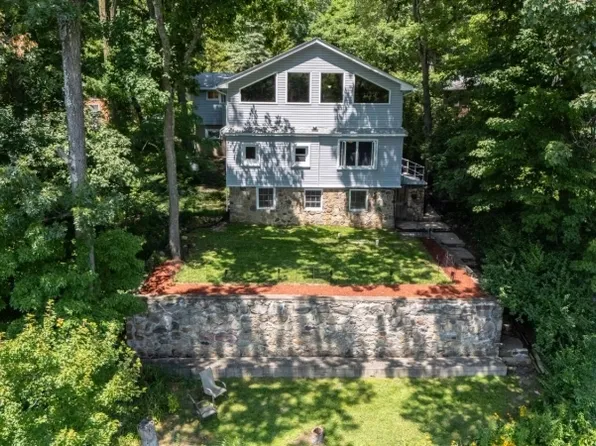 106 Poplar Grove Ter, West Milford Twp., NJ 07480