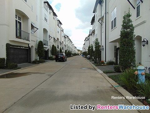 2nd image of 8925 Lakeshore Bend Dr